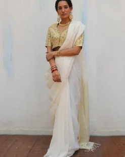 Ammini Handwoven Linen Zari Saree - Onam
