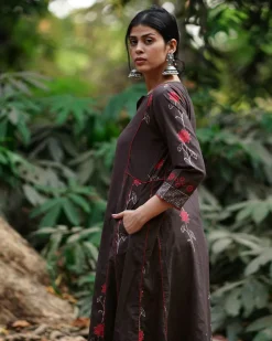 Badal Si Tu Brown Block Printed Cotton Kurti - WW
