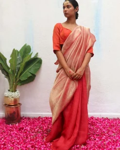 Bibha Maroon Handwoven Linen Zari Saree - Eknoor
