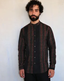 Black & Red Blockprinted Men'S Shirt