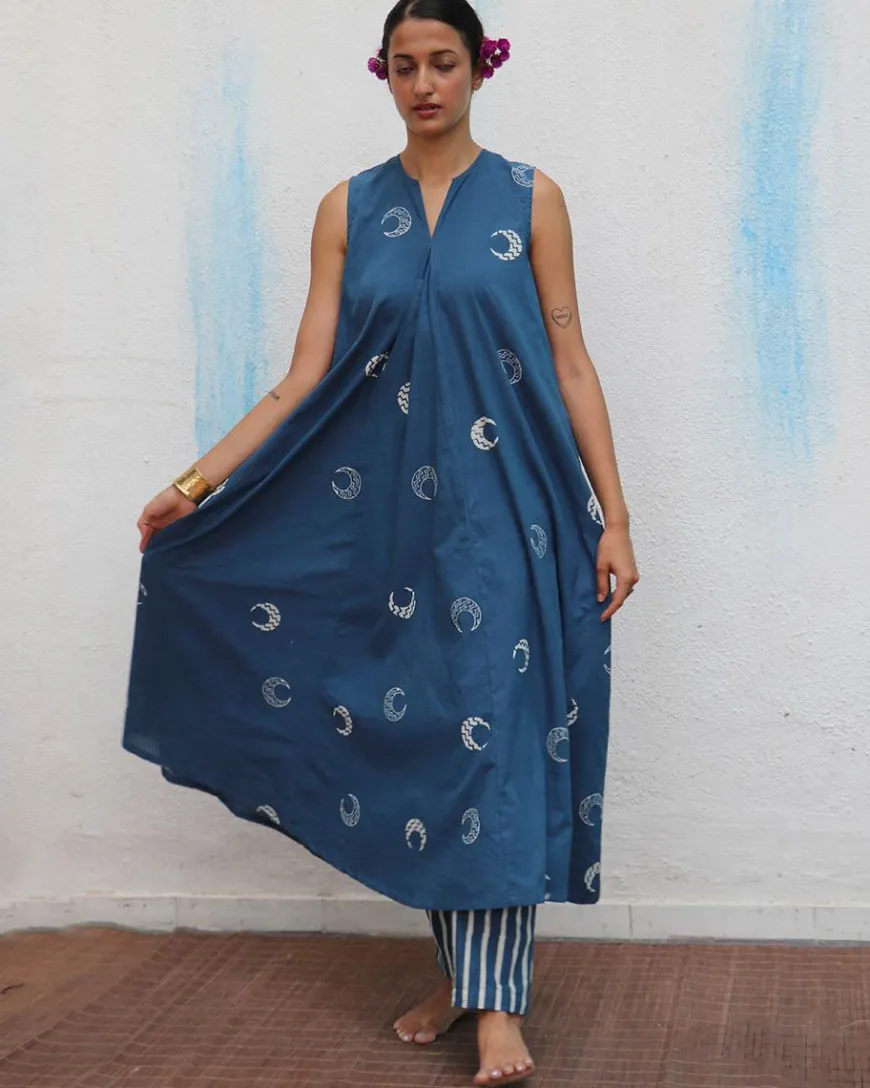Chandramallika Block printed Cotton Kurta Set - Flower Girl