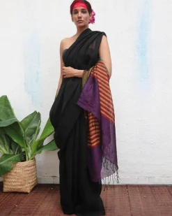Devakanya Handwoven Linen Saree - Kaali