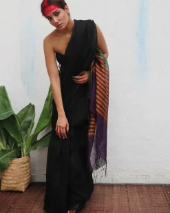 Devakanya Handwoven Linen Saree - Kaali