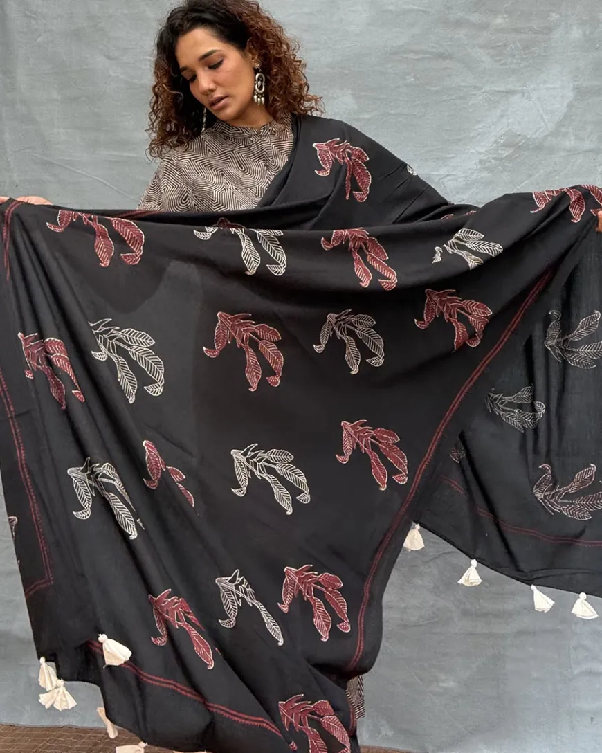 Drifting Through Dawn Blockprinted Cotton Dupatta