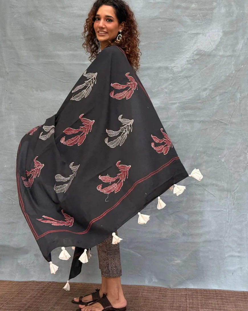 Drifting Through Dawn Blockprinted Cotton Dupatta