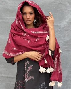 Flicker of Fireflies Blockprinted Cotton Dupatta