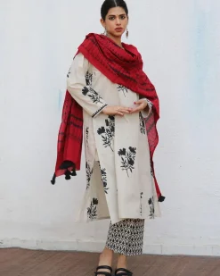 Gaia Blockprinted Cotton Dupatta - NOMAD