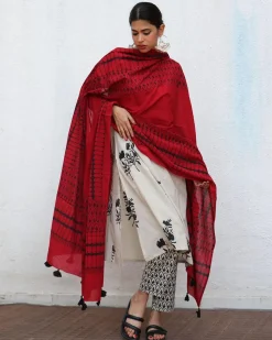Gaia Blockprinted Cotton Dupatta - NOMAD