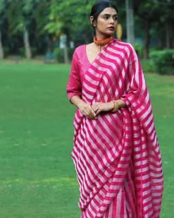 Gulaab Handwoven Linen Saree - Bageecha