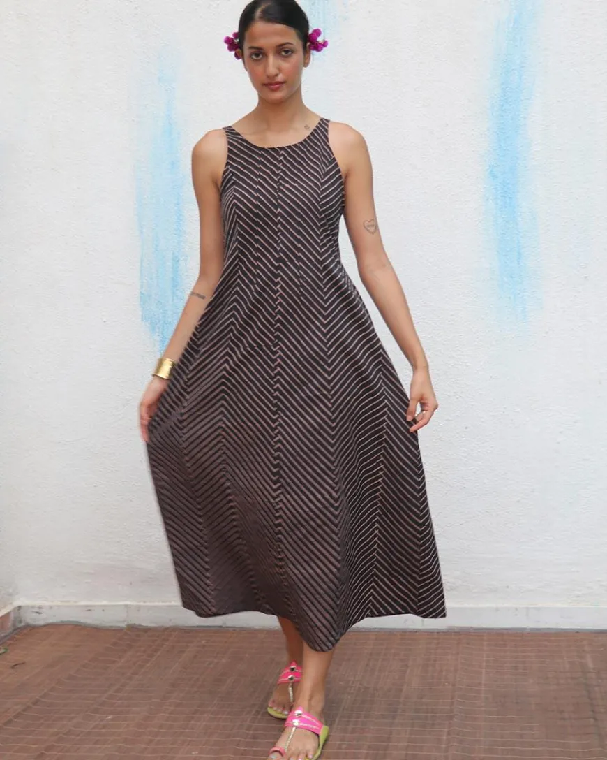 Gul-nari Blockprinted Cotton Dress - Flower Girl