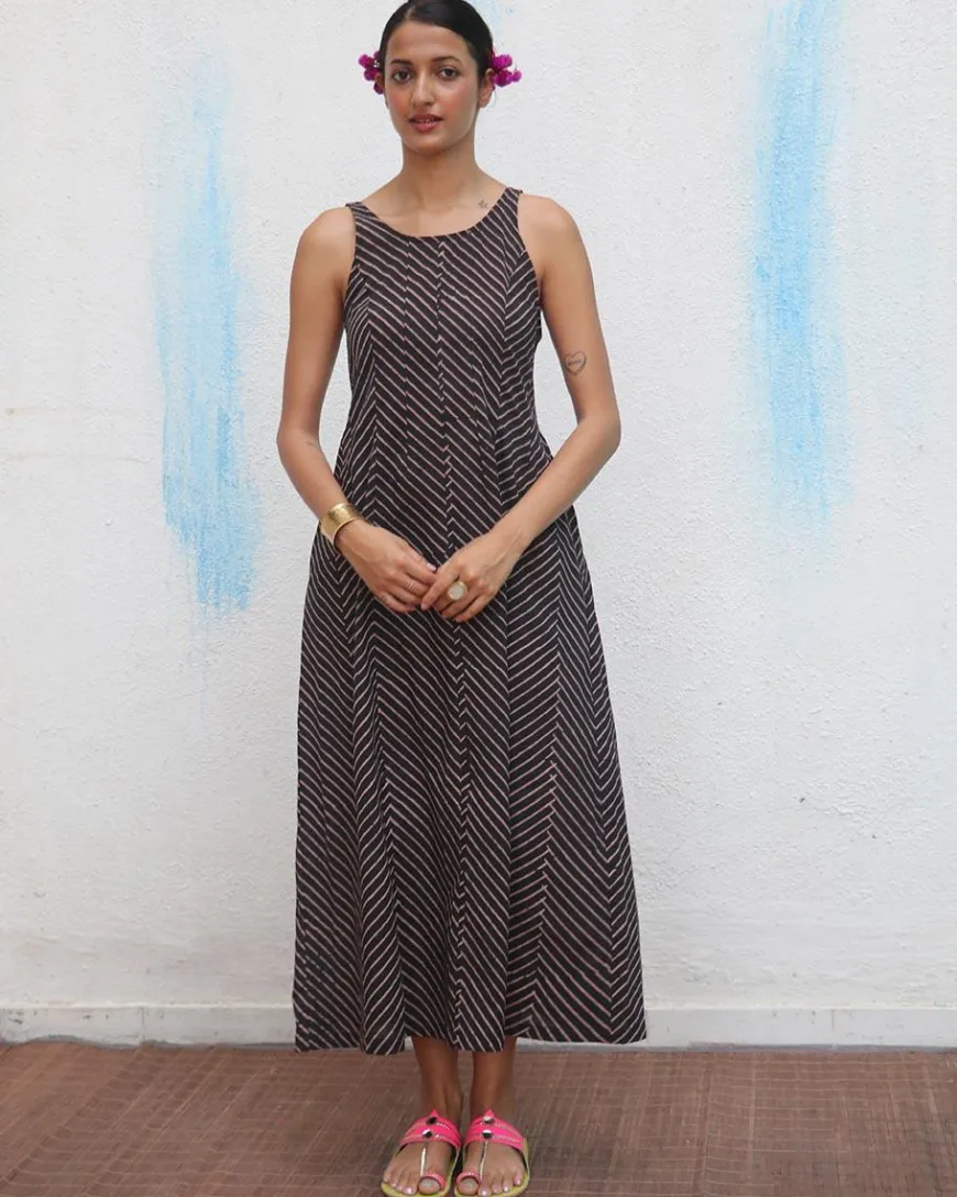 Gul-nari Blockprinted Cotton Dress - Flower Girl