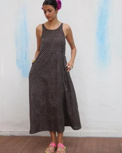 Gul-nari Blockprinted Cotton Dress - Flower Girl
