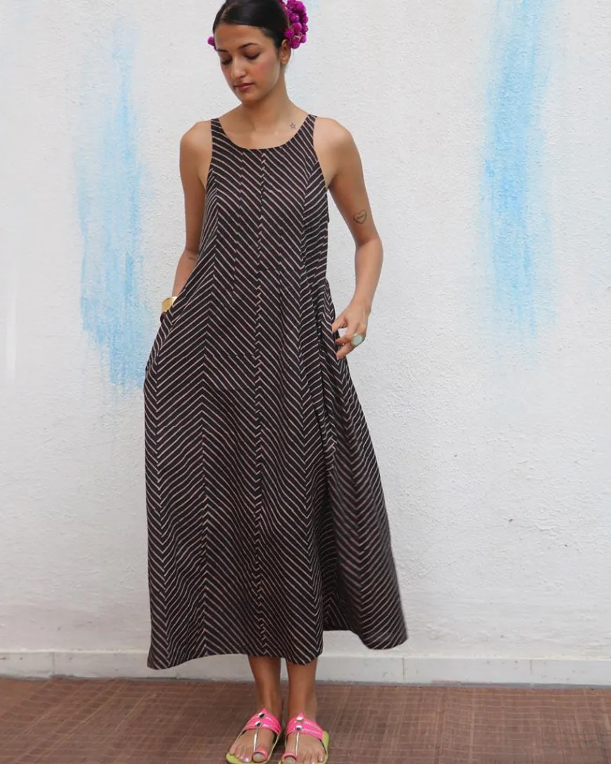 Gul-nari Blockprinted Cotton Dress - Flower Girl