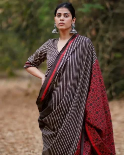 Gulon Mein Rang Brown Block Printed Saree - WW