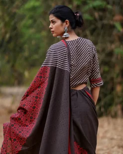 Gulon Mein Rang Brown Block Printed Saree - WW