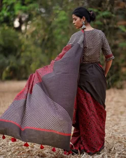 Gulon Mein Rang Brown Block Printed Saree - WW