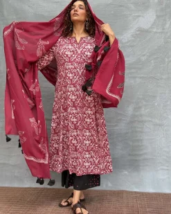 Hues of Horizon Blockprinted Cotton Dupatta
