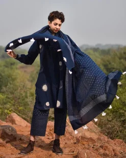Indigo Flow Blockprinted Cotton Dupatta - Awargi