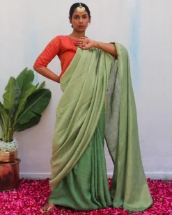 Ishya Green Handwoven Linen Zari Saree - Eknoor