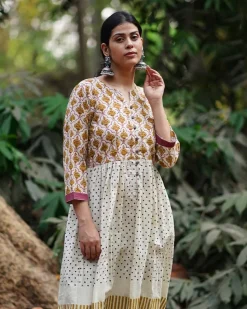 Koyal Si Tu Ivory Block Printed Cotton Kurta set- WW