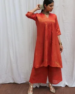 Lali Handwoven Cotton Zari Kurta Set - Zari
