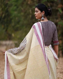 Lehraata Sa Ivory Hand Block Printed Cotton Saree - WW