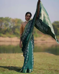 Madhurima Blockprinted Dola Silk Saree - RB
