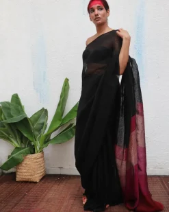 Maheshwari Handwoven Linen Saree - Kaali