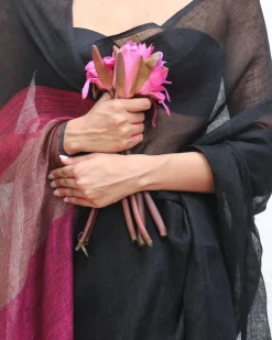 Maheshwari Handwoven Linen Saree - Kaali