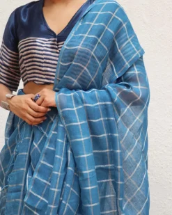 Meen Handwoven Linen Zari Saree - Jheel