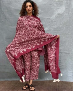Melody of Meadows Blockprinted Cotton Dupatta