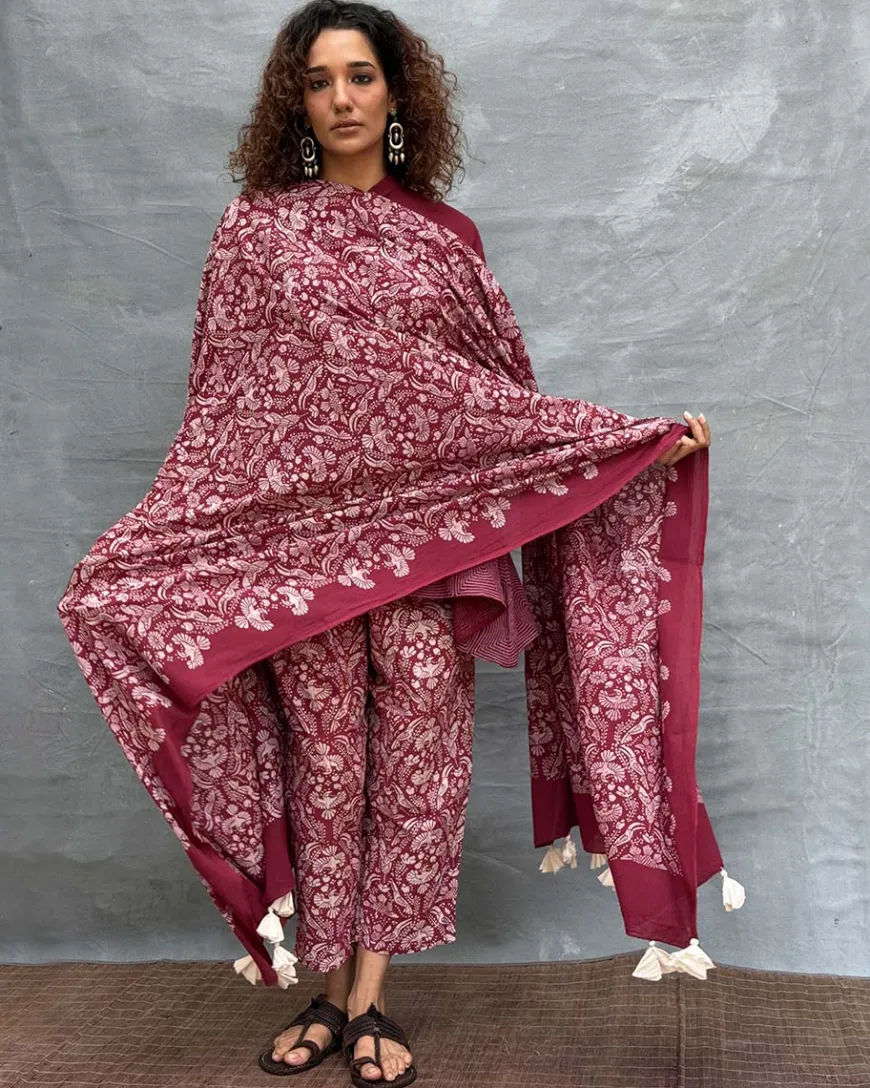 Melody of Meadows Blockprinted Cotton Dupatta