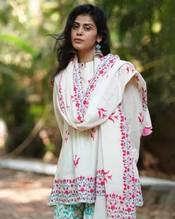 Mogra’s Magic Ivory Handblock Dupatta - MMG