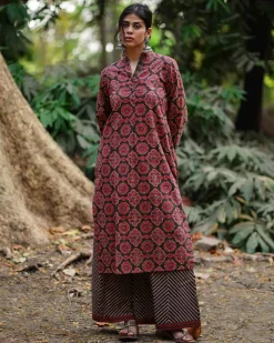 Nadi Si Tu Brown Block Printed Cotton Kurti - WW