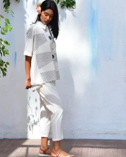 Opulent Whispers Handblockprinted Cotton Top - Vnmn