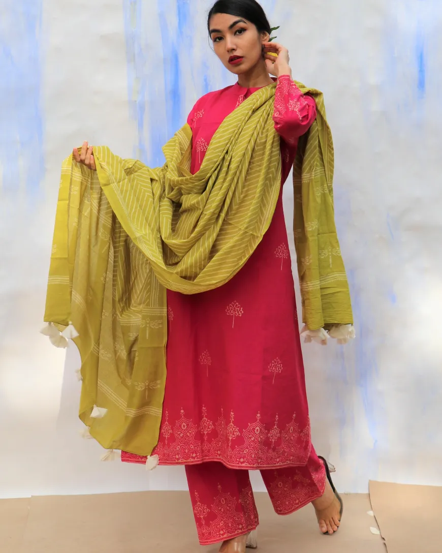 Parrot Green Handprinted Pure Cotton Dupatta -Skd