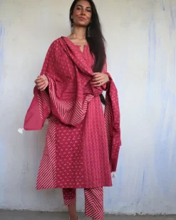Pink Pure Cotton Block Printed Dupatta-Ajooni