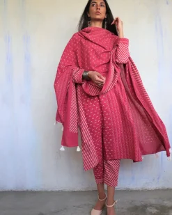 Pink Pure Cotton Block Printed Dupatta-Ajooni