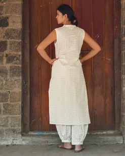 Quiet Tusk Ivory Block Printed Kurti - SFD