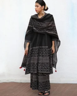Saadiyah Blockprinted Cotton Dupatta - NOMAD