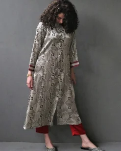 Saanjh Handprinted Mashru Silk Kurta Set