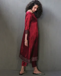 Scarlette Handprinted Mashru Silk Kurta Set