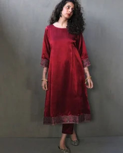 Scarlette Handprinted Mashru Silk Kurta Set