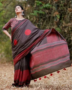 Suraj Ki Baahon Mein Brown Hand Block Printed Cotton Saree - WW