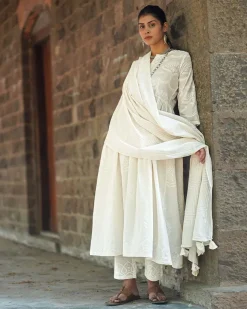Swan’s Breath Ivory Block Printed Dupatta - SFD