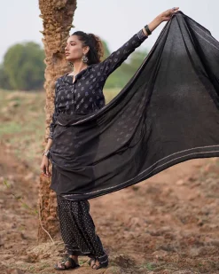 Sweet Jasmine Blockprinted Cotton Saree-WWB