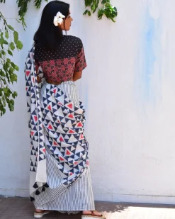 Twilight Sparkle Handblockprinted Mulmul Cotton Saree - Vnmn