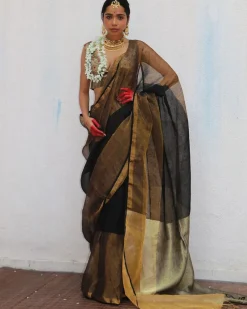 Urvashi Handwoven Linen Zari Saree