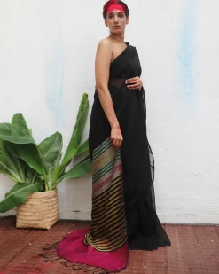 Vajrangi Handwoven Linen Saree - Kaali