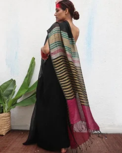 Vajrangi Handwoven Linen Saree - Kaali